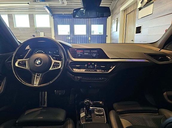 BMW 118i 10 of 18