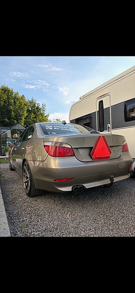 BMW 525d 4 of 8