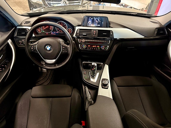 BMW 318d 9 of 18