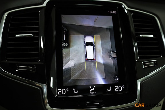 Volvo XC90 17 of 28