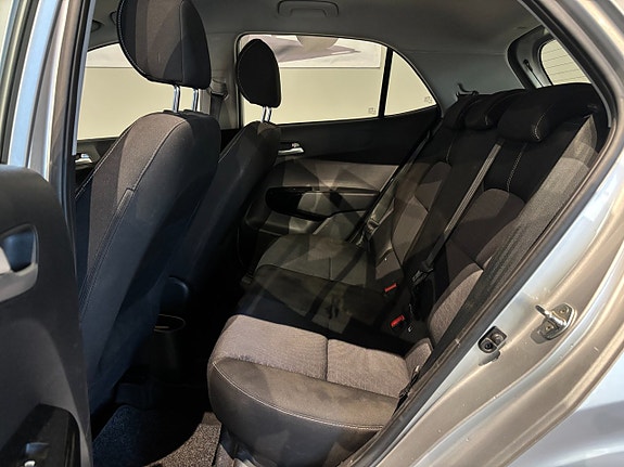 Kia Picanto 15 of 19