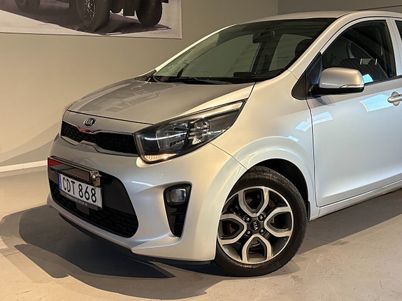 Kia Picanto 2 of 19
