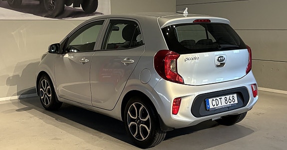 Kia Picanto 16 of 19