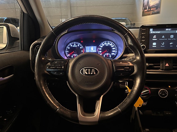 Kia Picanto 9 of 19