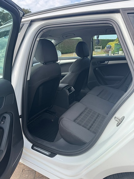 Audi A4 5 of 8