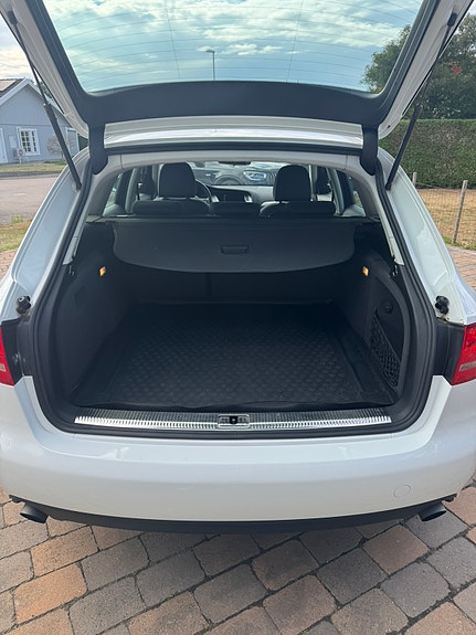 Audi A4 4 of 8