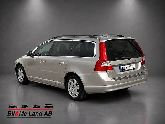 Volvo V70 3 of 18
