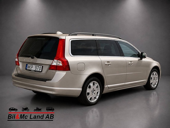 Volvo V70 8 of 18