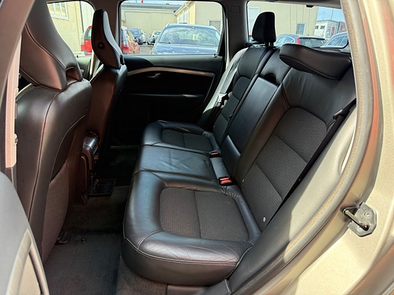 Volvo V70 17 of 18