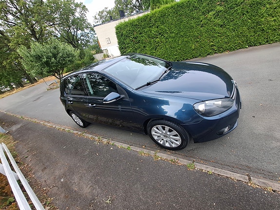 Volkswagen Golf VI 2 of 5