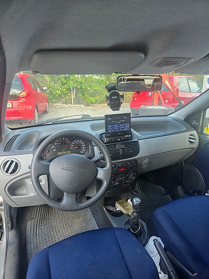 Fiat Punto 9 of 11