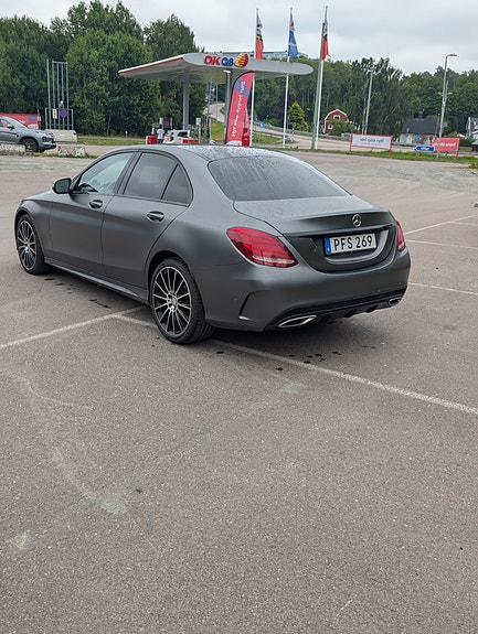 Mercedes-Benz C220 d 4 of 7