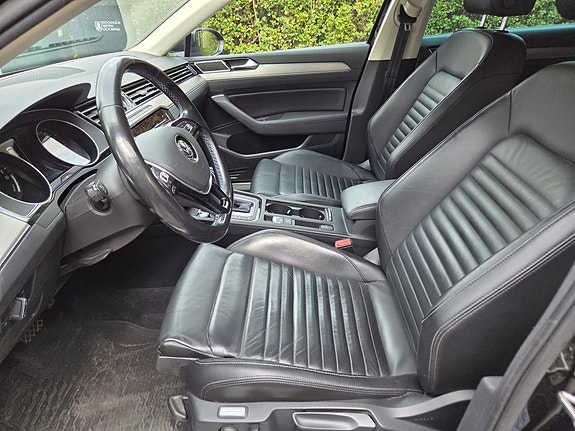 Volkswagen Passat 7 of 13