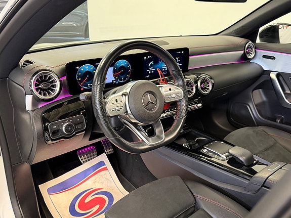 Mercedes-Benz CLA200 8 of 24
