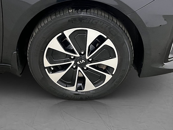 Kia Ceed 29 of 29