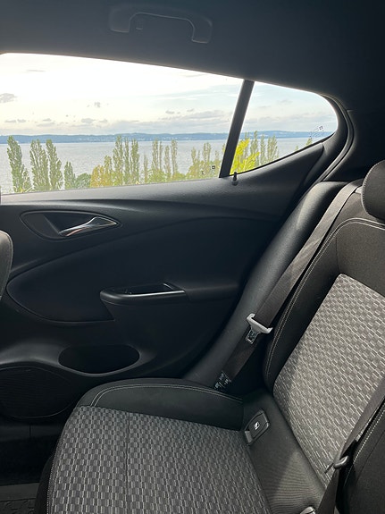 Opel Astra 4 of 7