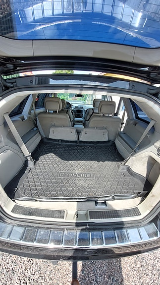 Mercedes-Benz R320 12 of 15