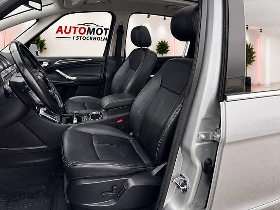 Ford S-MAX 5 of 17