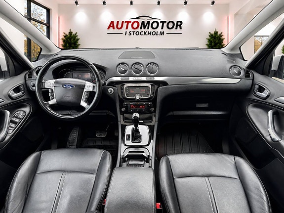 Ford S-MAX 9 of 17