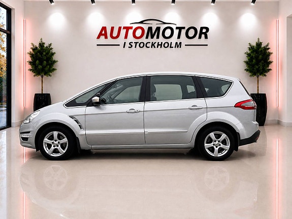 Ford S-MAX 13 of 17