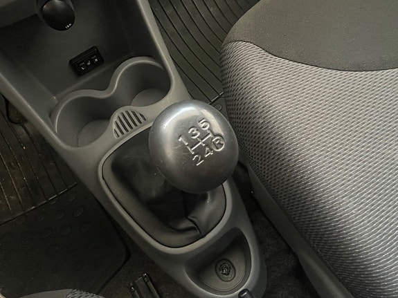 Toyota Aygo 19 of 19