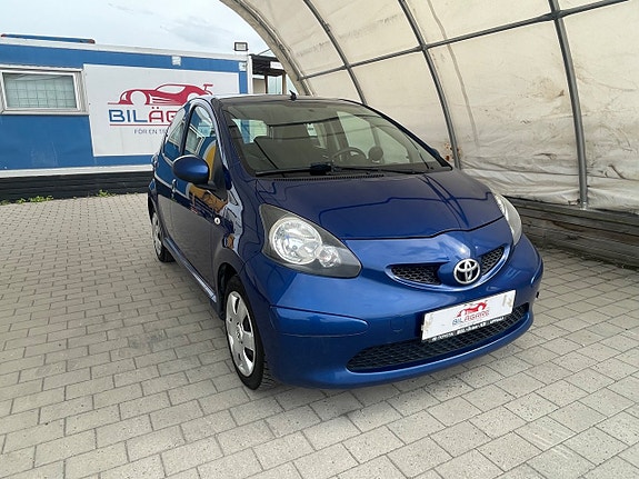 Toyota Aygo 5 of 19