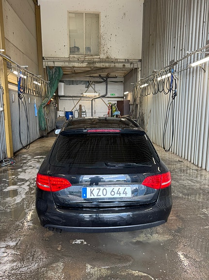 Audi A4 10 of 10