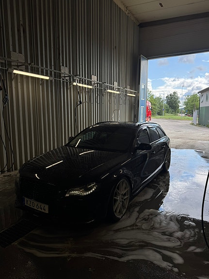 Audi A4 6 of 10