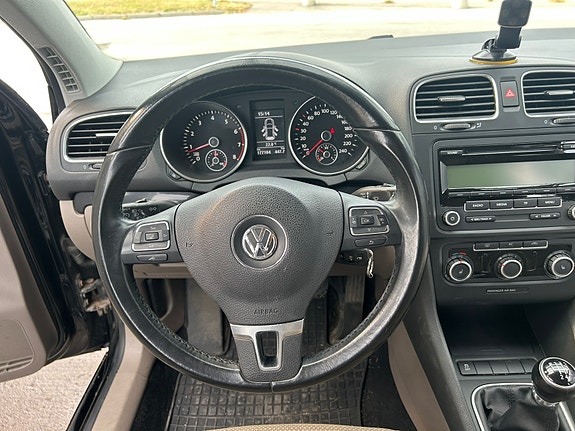 Volkswagen Golf VI 12 of 14