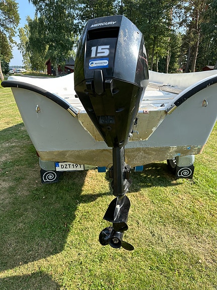 Uttern 5 m. Med 15 hk 4-takt 4 of 9