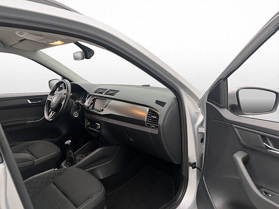Skoda Fabia 21 of 28