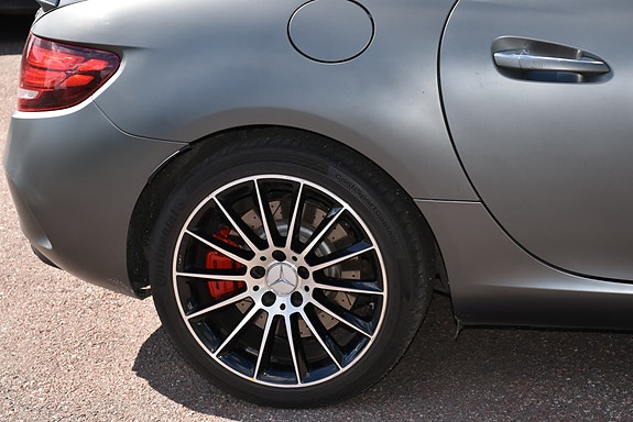 Mercedes-Benz SLC43 5 of 12