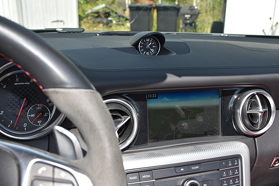 Mercedes-Benz SLC43 8 of 12