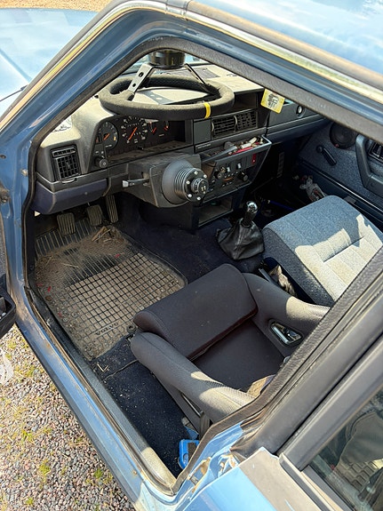 Volvo 240 3 of 4