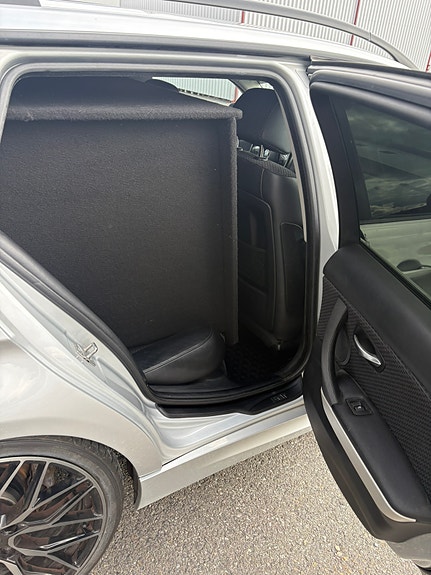 BMW 320d 5 of 8