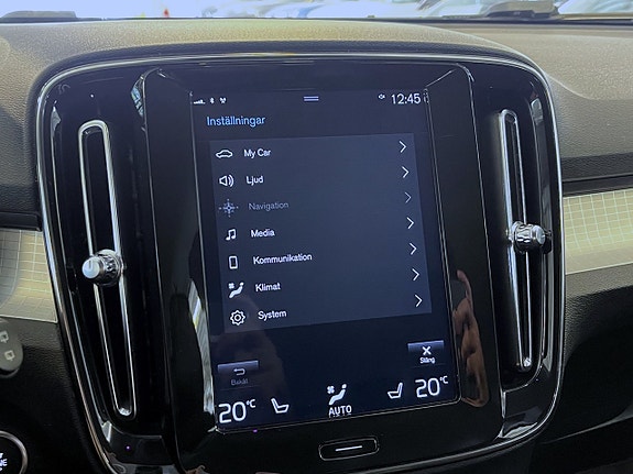 Volvo XC40 11 of 19