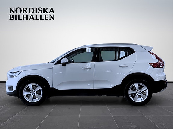 Volvo XC40 4 of 19