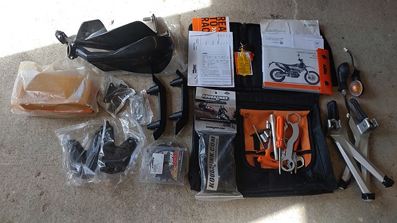KTM 690 Enduro R 15 of 15