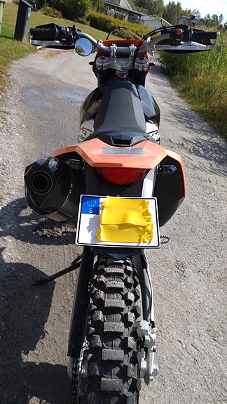 KTM 690 Enduro R 10 of 15