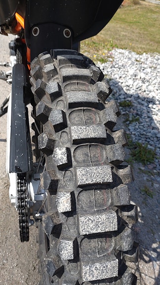 KTM 690 Enduro R 8 of 15