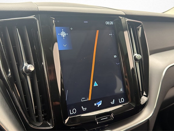 Volvo XC60 18 of 30