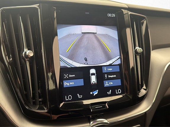 Volvo XC60 17 of 30