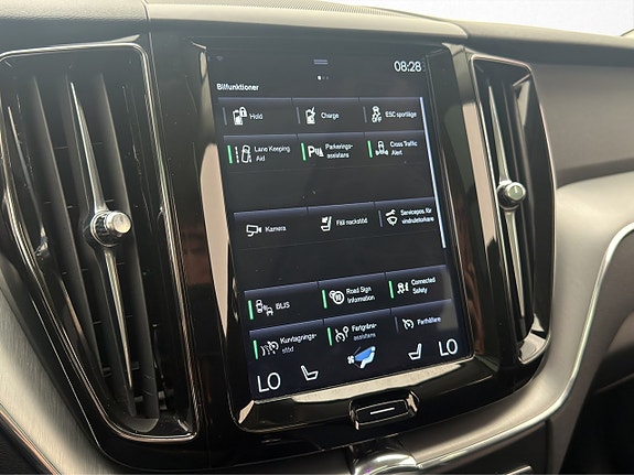 Volvo XC60 20 of 30