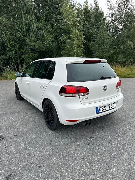 Volkswagen Golf VI 6 of 8