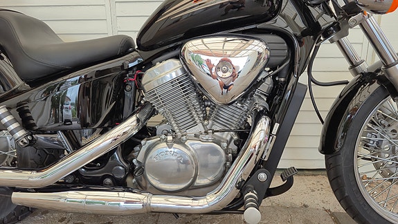 Honda VT600C Shadow 2 of 5