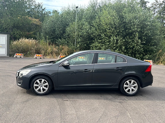 Volvo S60 4 of 12