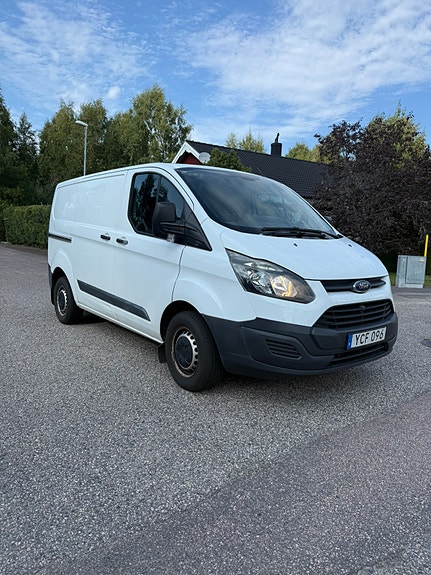 Ford Transit Custom 3 of 10