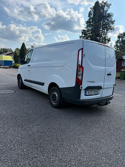Ford Transit Custom 6 of 10