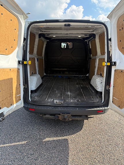 Ford Transit Custom 7 of 10