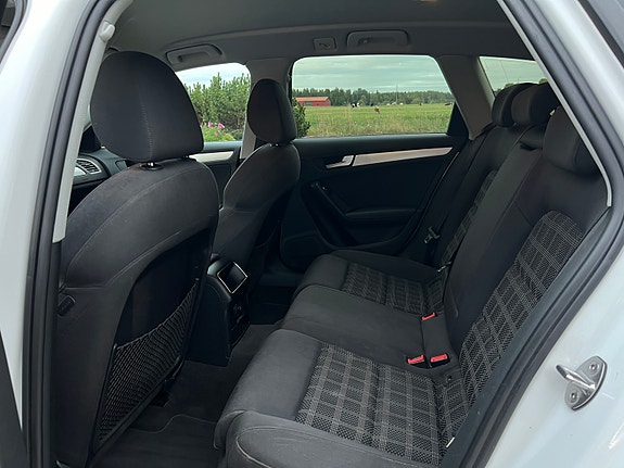Audi A4 11 of 14